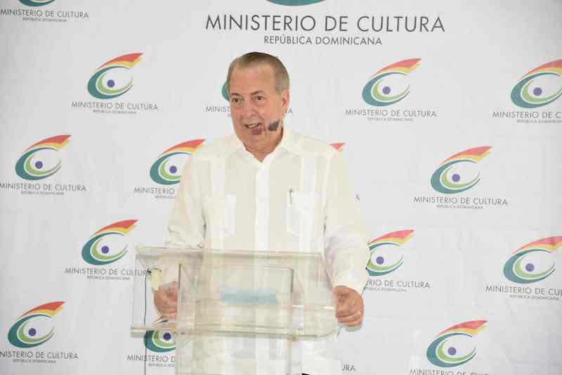 Ministro De Cultura Eduardo Selman Dice Priorizó La Restauración De ...