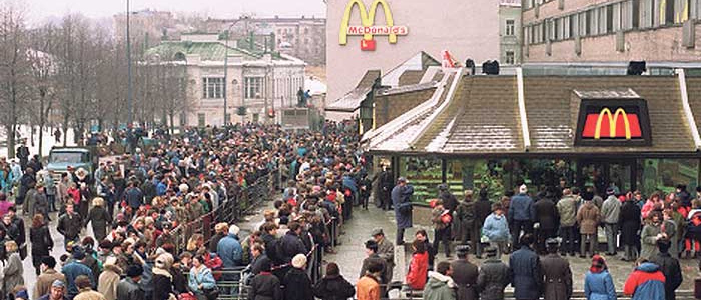 Entérate por qué hace 31 años se abrió el primer McDonald’s en Moscú