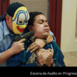 Otra escena de Asalto al Progreso.